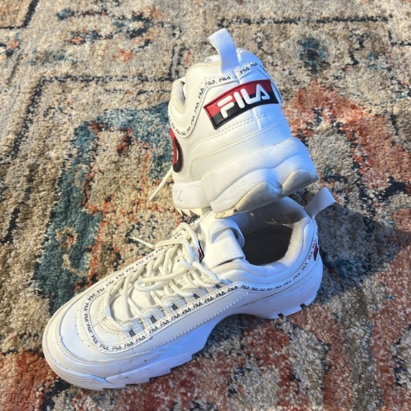 Fila - Picture 3 of 5